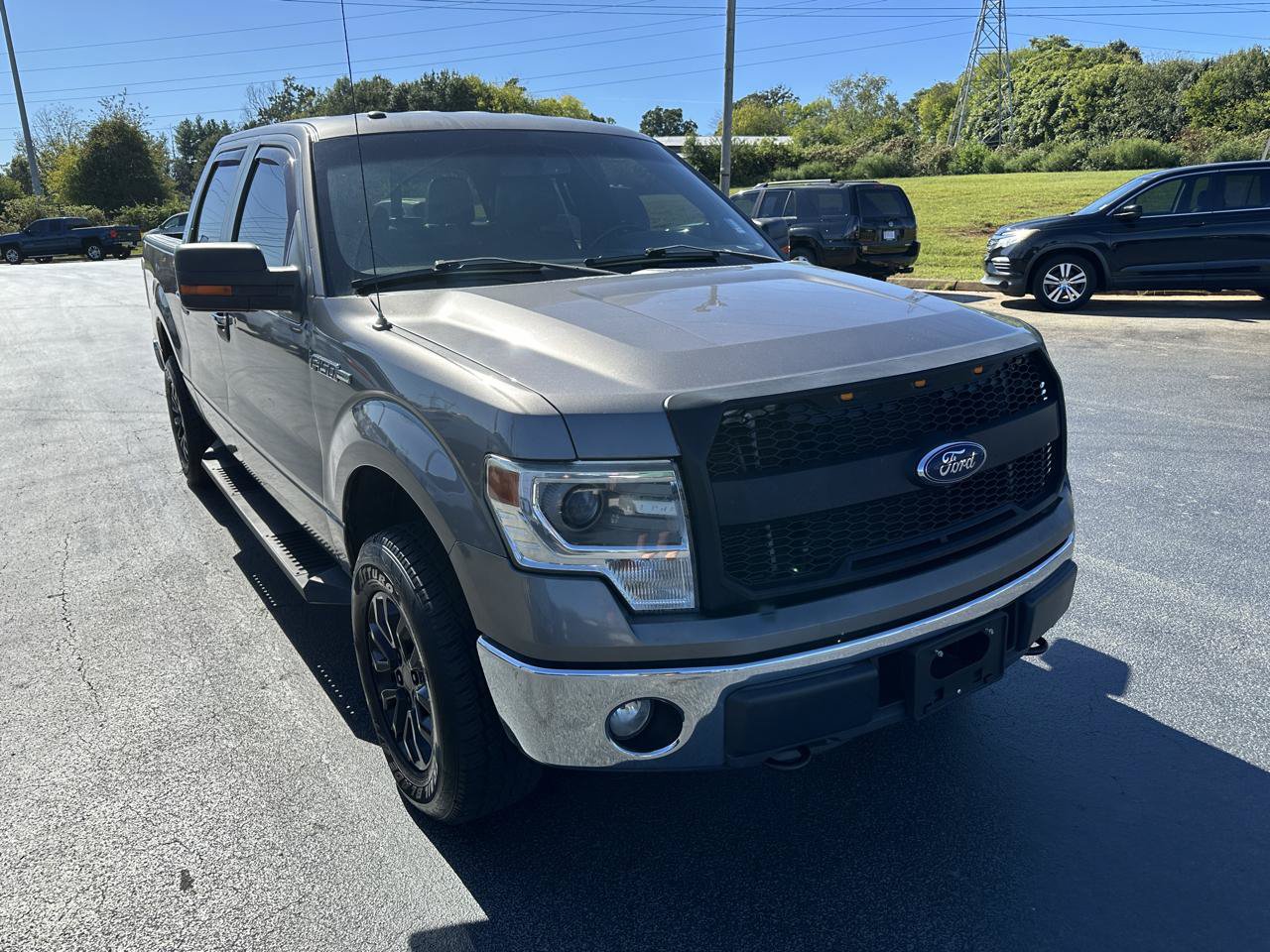 Used 2014 Ford F150 XLT w/ Equipment Group 302A Luxury AWD/4WD image 6