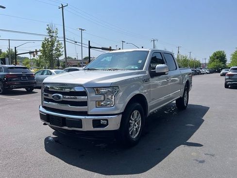 Used 2017 Ford F150 Lariat AWD/4WD image 3