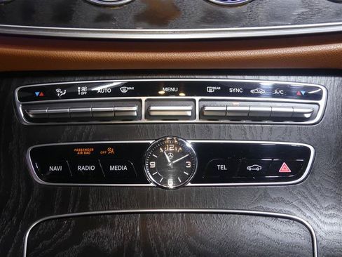 Used 2019 Mercedes-Benz E 450 4MATIC Coupe w/ AMG Line Package image 33