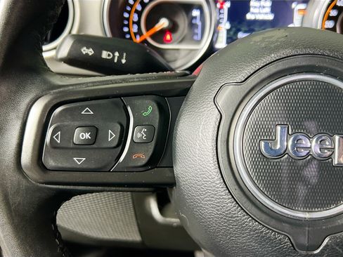 Used 2022 Jeep Wrangler Sport AWD/4WD image 18