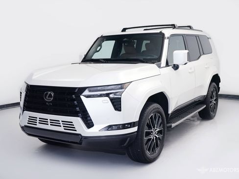 Used 2026 Lexus GX 550 w/ Cold Area Package image 2