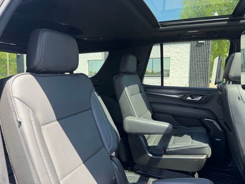 Used 2021 GMC Yukon Denali w/ Denali Ultimate Package AWD/4WD image 32