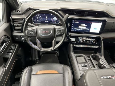 Certified 2025 GMC Sierra 2500 AT4 AWD/4WD image 16