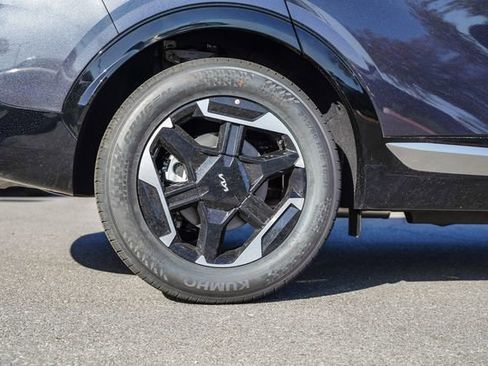 New 2026 Kia Sportage SX FWD image 9
