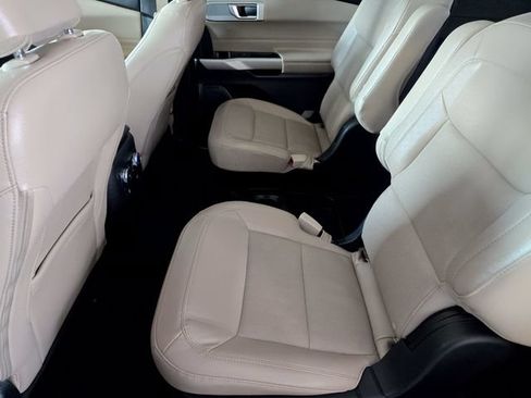 Used 2021 Ford Explorer Limited w/ Equipment Group 301A RWD image 33