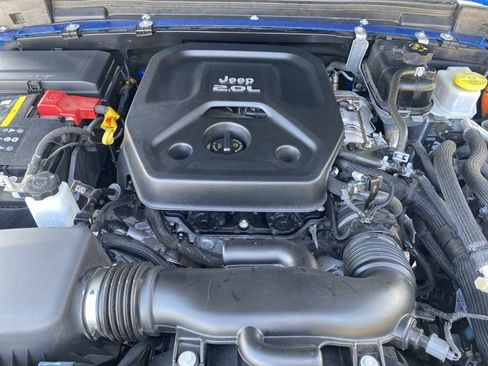 Used 2022 Jeep Wrangler Unlimited Sahara w/ Cold Weather Group image 25