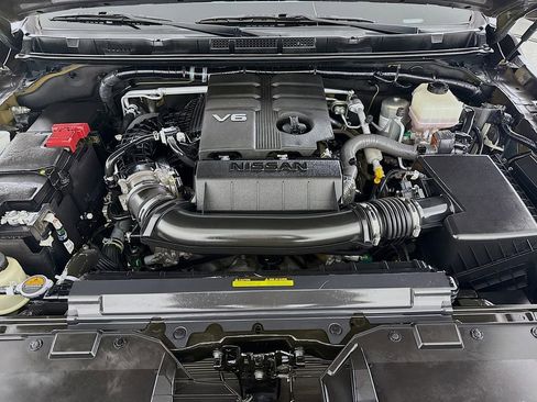 Used 2023 Nissan Frontier PRO-4X w/ Pro-4X Premium Package image 31