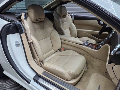 Used 2014 Mercedes-Benz SL 550 image 15