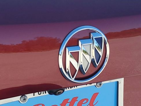 Used 2023 Buick Envision Essence image 40