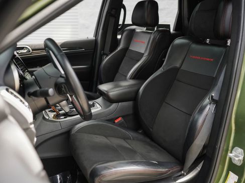 Used 2020 Jeep Grand Cherokee Trailhawk w/ Interior Metal Package image 23