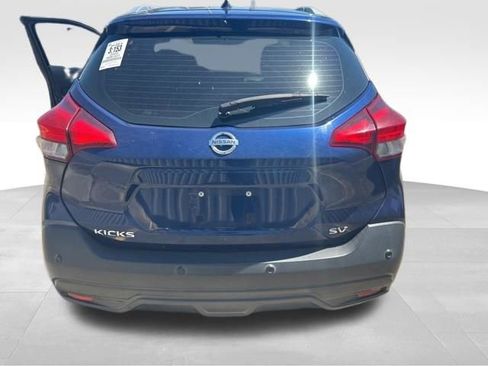 Used 2020 Nissan Kicks SV FWD image 13
