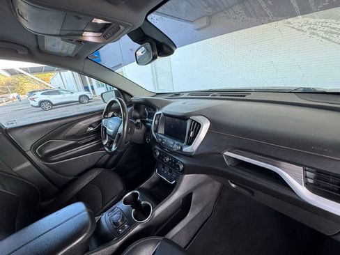Used 2020 GMC Terrain SLT image 17