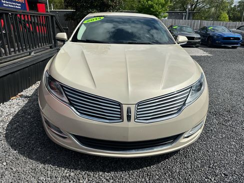 Used 2014 Lincoln MKZ image 14
