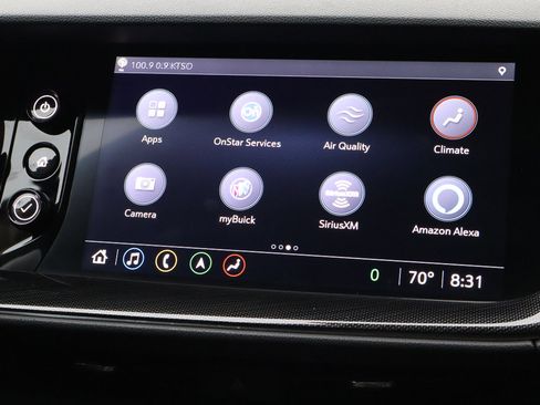 Used 2021 Buick Envision Essence w/ Technology Package I image 25