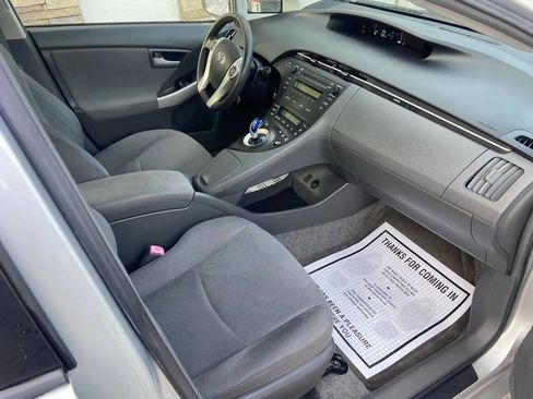 Used 2010 Toyota Prius II 4dr Hatchback image 14