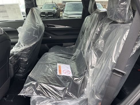 New 2026 INFINITI QX60 Luxe w/ Cargo Package image 12
