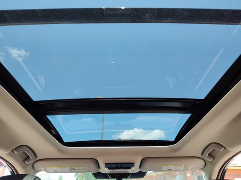 New 2026 Nissan Pathfinder Platinum FWD image 12