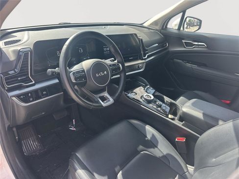 Used 2023 Kia Sportage EX AWD/4WD image 9