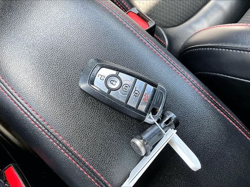 Used 2023 Ford Escape ST-Line AWD/4WD image 12