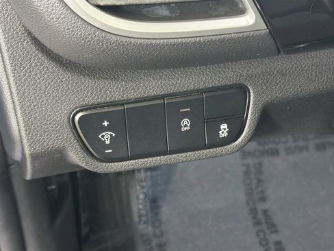 Used 2024 Kia Seltos S AWD/4WD image 13