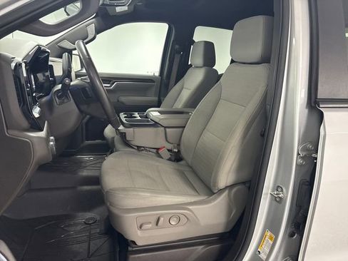 Used 2022 Chevrolet Silverado 1500 LT w/ Protection Package image 18