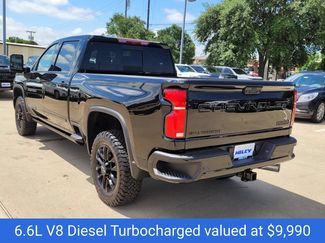 New 2026 Chevrolet Silverado 2500 High Country w/ High Country Premium Package AWD/4WD video 3