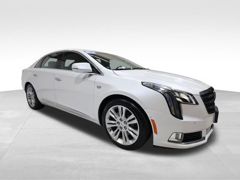 Used 2018 Cadillac XTS Luxury image 6
