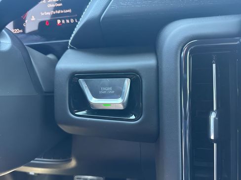 Used 2025 GMC Yukon XL AT4 Ultimate w/ LPO, AT4 Appearance Package AWD/4WD image 27