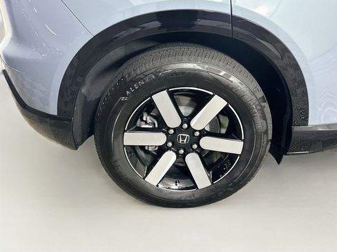 Used 2024 Honda Prologue Touring image 11