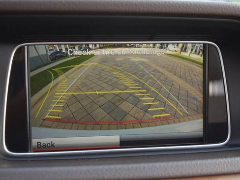 Used 2014 Mercedes-Benz E 350 4MATIC Sedan image 62