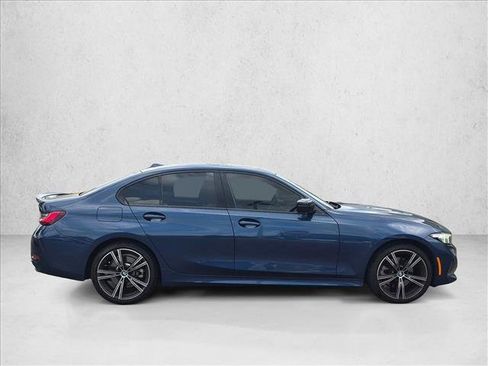Used 2024 BMW 330i Sedan w/ Convenience Package RWD image 3