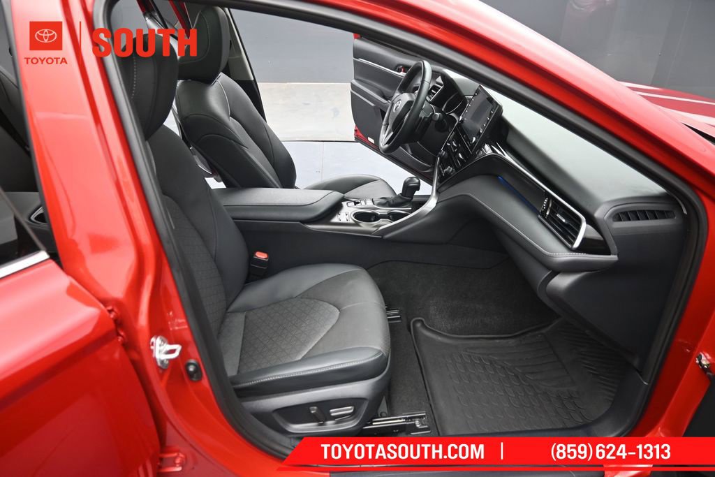 Used 2024 Toyota Camry XSE w/ Navigation Package AWD/4WD image 33
