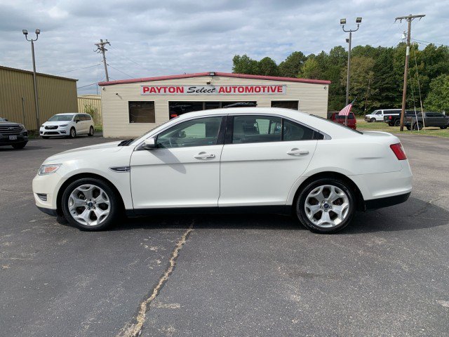 Used 2010 Ford Taurus SEL FWD image 1