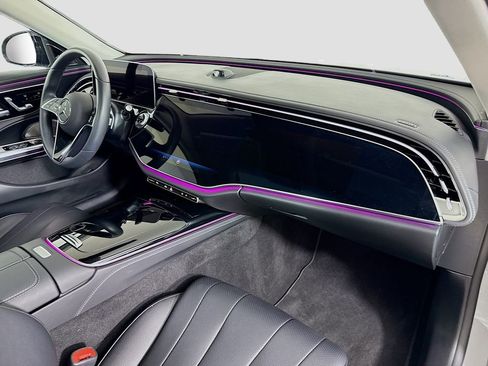 Used 2024 Mercedes-Benz E 350 4MATIC Sedan w/ MBUS Superscreen Package image 30