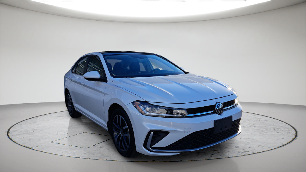 Used 2025 Volkswagen Jetta SE FWD image 3
