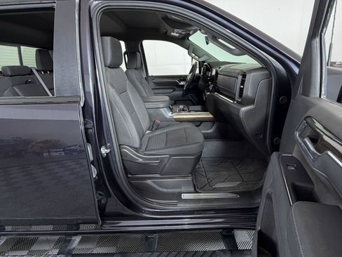 Used 2024 Chevrolet Silverado 2500 LT w/ Convenience Package AWD/4WD image 5