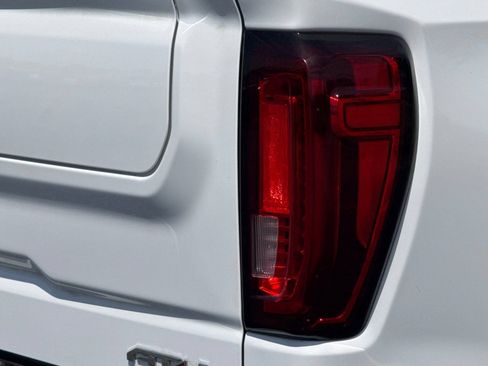 Used 2024 GMC Sierra 1500 AT4 w/ AT4 Premium Package AWD/4WD image 49