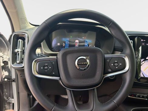 Used 2026 Volvo XC40 B5 Plus AWD/4WD image 24