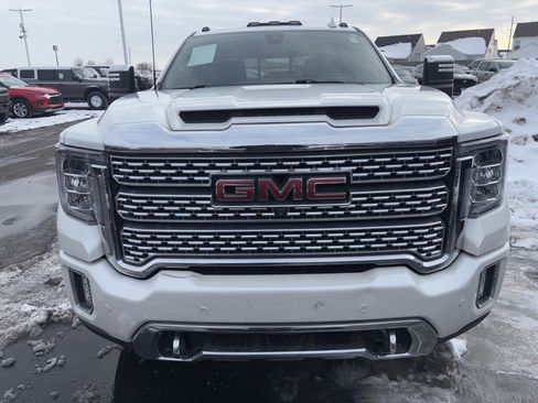 Used 2022 GMC Sierra 2500 Denali w/ Denali Ultimate Package image 3