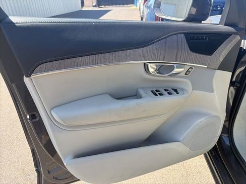 Used 2023 Volvo XC90 B6 Ultimate w/ Protection Package Premier AWD/4WD image 8