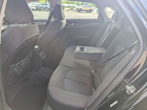 Used 2023 Kia K5 LXS FWD image 9