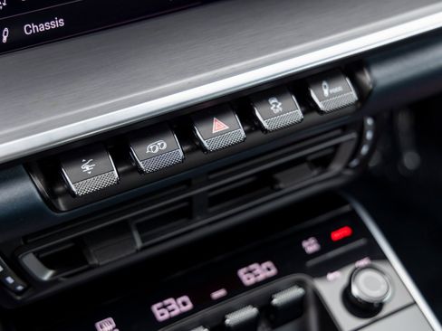 Certified 2022 Porsche 911 Turbo S image 38