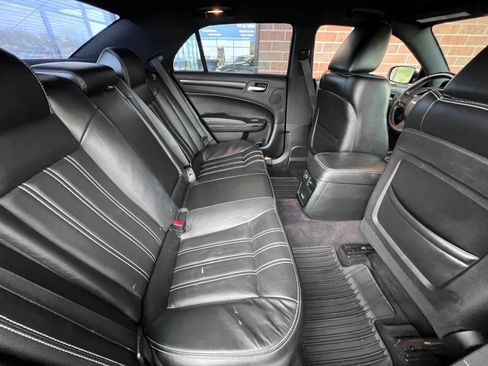 Used 2016 Chrysler 300 S image 17