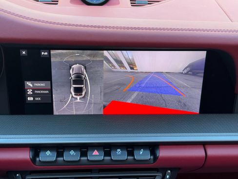 Used 2021 Porsche 911 Targa 4S w/ Sport Chrono Package image 30