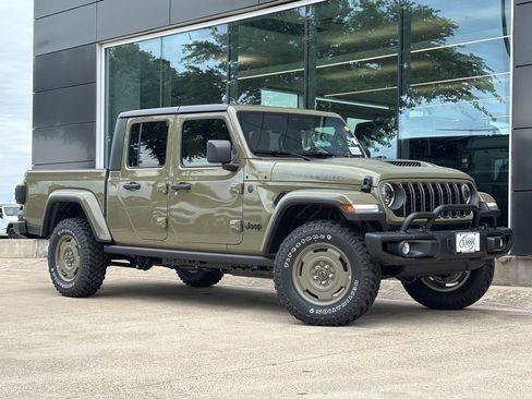 New 2026 Jeep Gladiator Sport AWD/4WD image 1