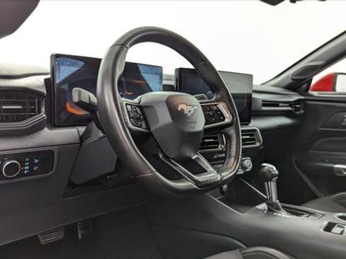 Used 2024 Ford Mustang Coupe image 21