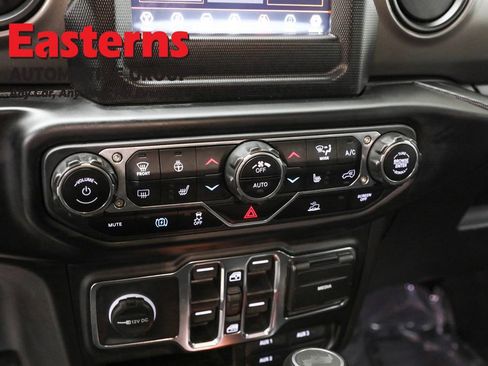 Used 2023 Jeep Wrangler Unlimited w/ Cold Weather Group AWD/4WD image 20