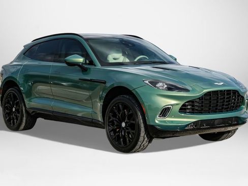 Used 2021 Aston Martin DBX image 4