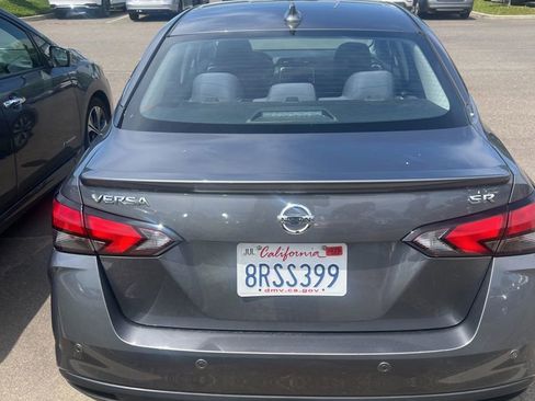 Used 2020 Nissan Versa SR FWD image 9