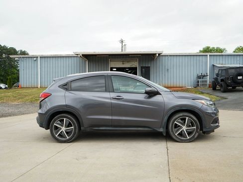 Used 2022 Honda HR-V EX image 3